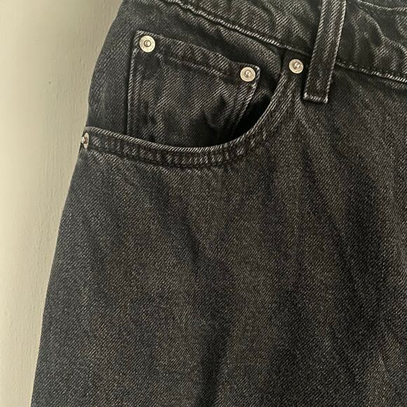 Levi’s Premium Balloon Leg Jeans Women Waist 28 Denim Black Stonewash Loose Leg - Picture 5 of 8